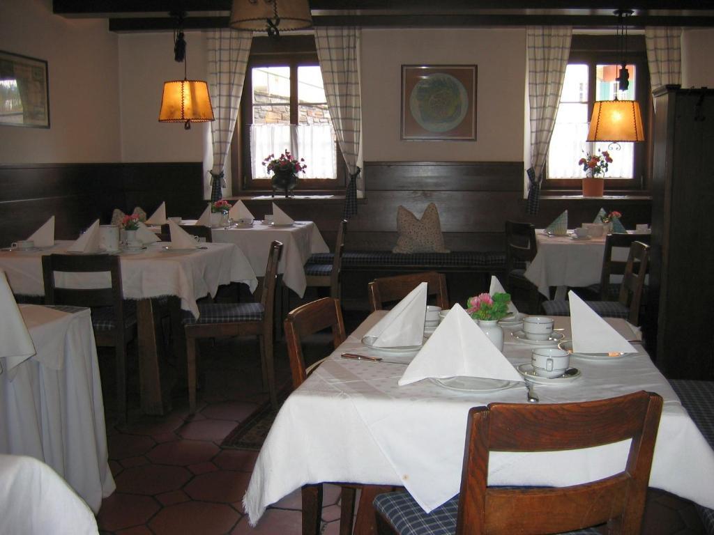 Gasthof Koreth Innsbruck Exterior foto